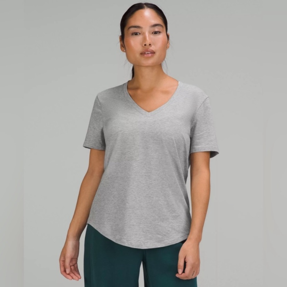 Lululemon v-neck